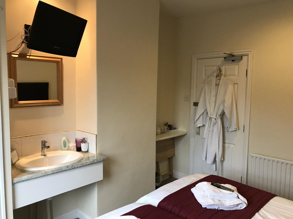 Clayhanger Guest House 莱姆河下游的纽卡尔斯 外观 照片